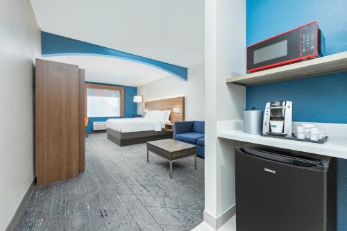 holiday inn express hotel and suites athens by ihg