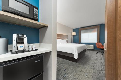 holiday inn express hotel and suites athens by ihg