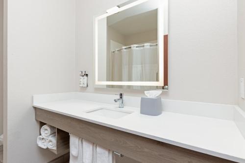 holiday inn express hotel and suites athens by ihg