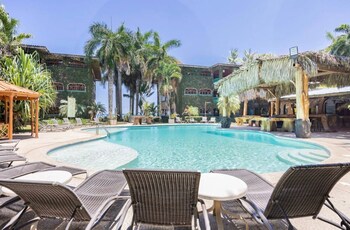 casa de playa marea brava condos