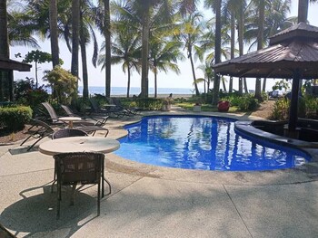 casa de playa marea brava condos