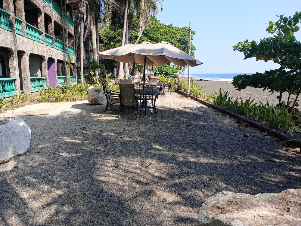 casa de playa marea brava condos