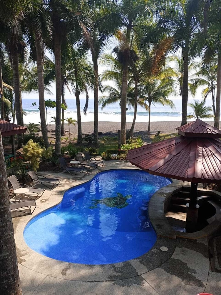 casa de playa marea brava condos