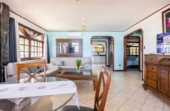 casa de playa marea brava condos