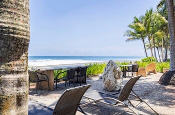 casa de playa marea brava condos