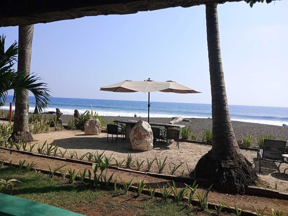 casa de playa marea brava condos