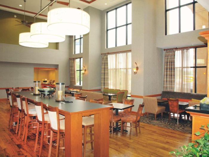 hampton inn clinton