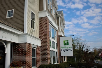 Holiday Inn Express Durham By Ihg,New Durham>>Durham,3 star