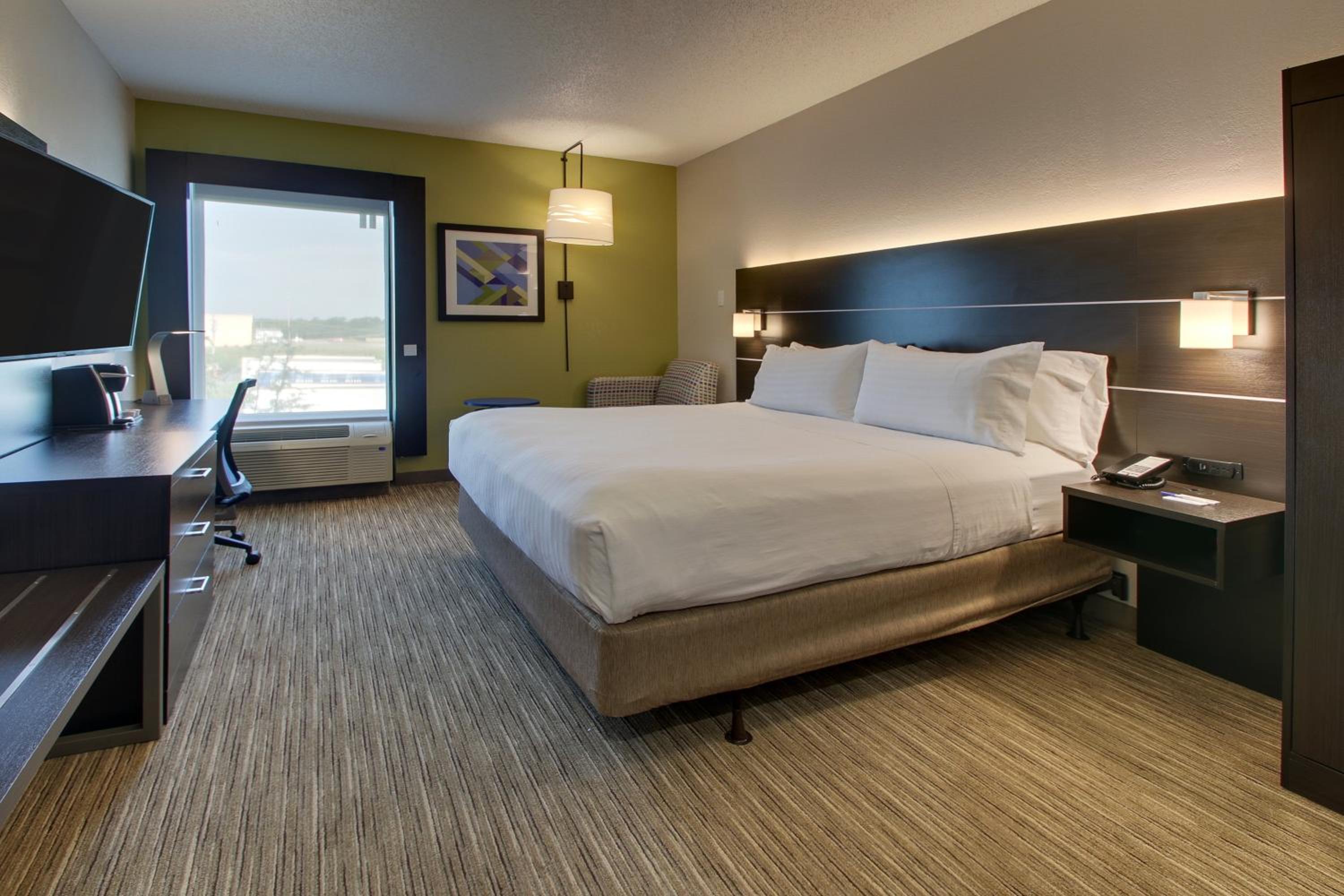 holiday inn express and suites lebanon by ihg
