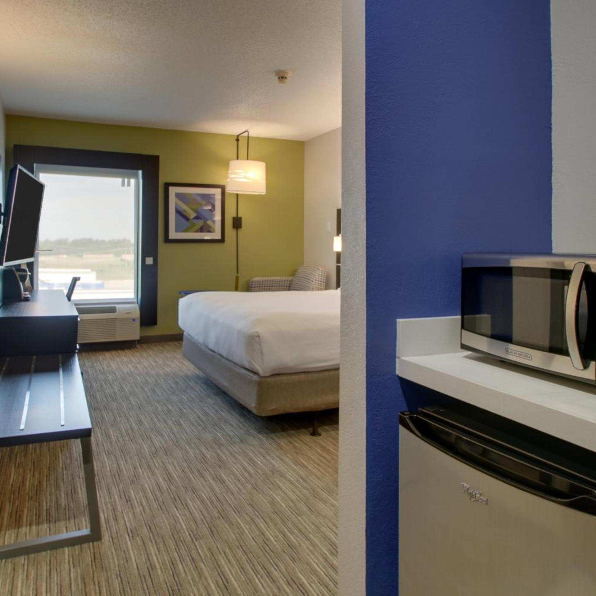holiday inn express and suites lebanon by ihg