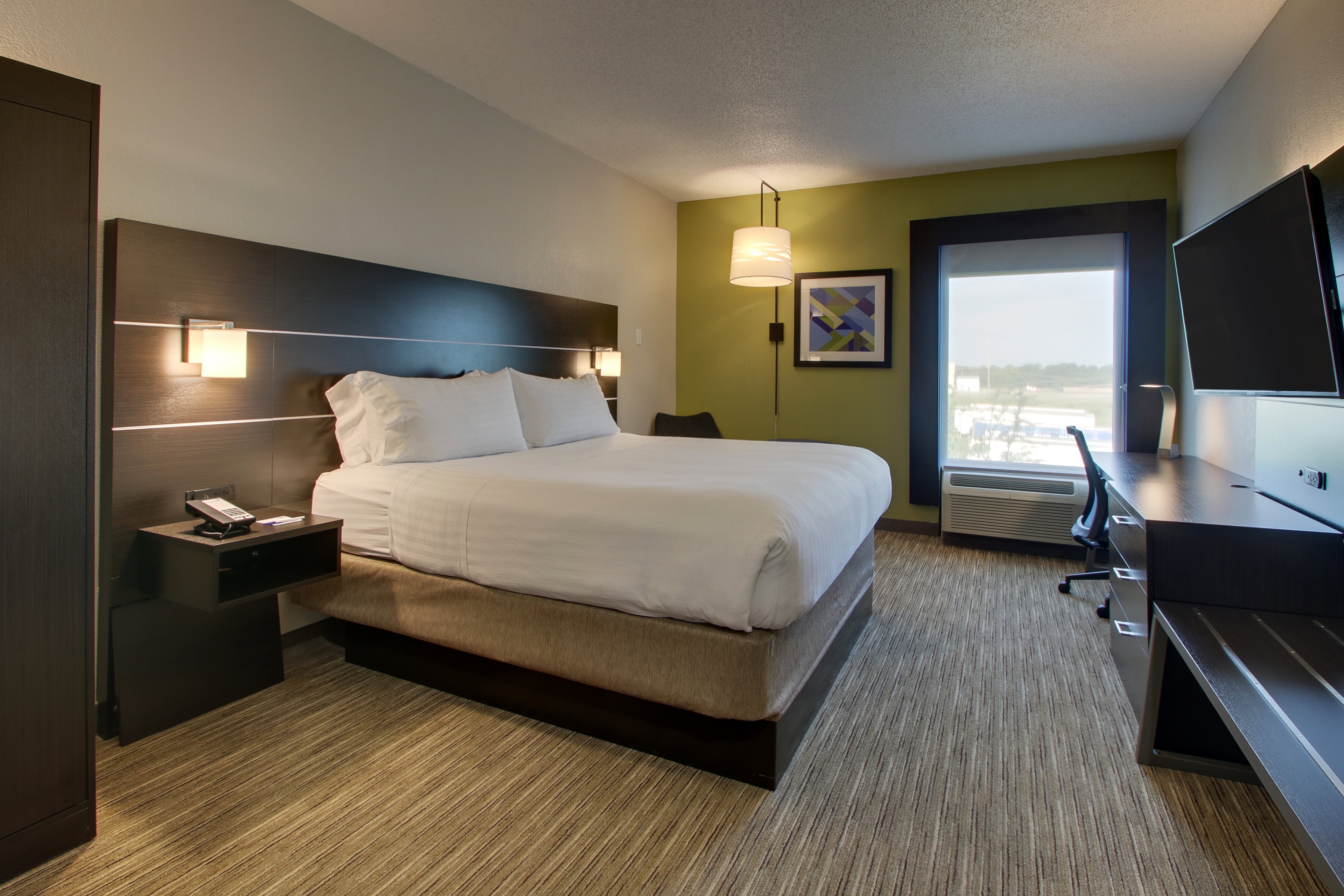 holiday inn express and suites lebanon by ihg