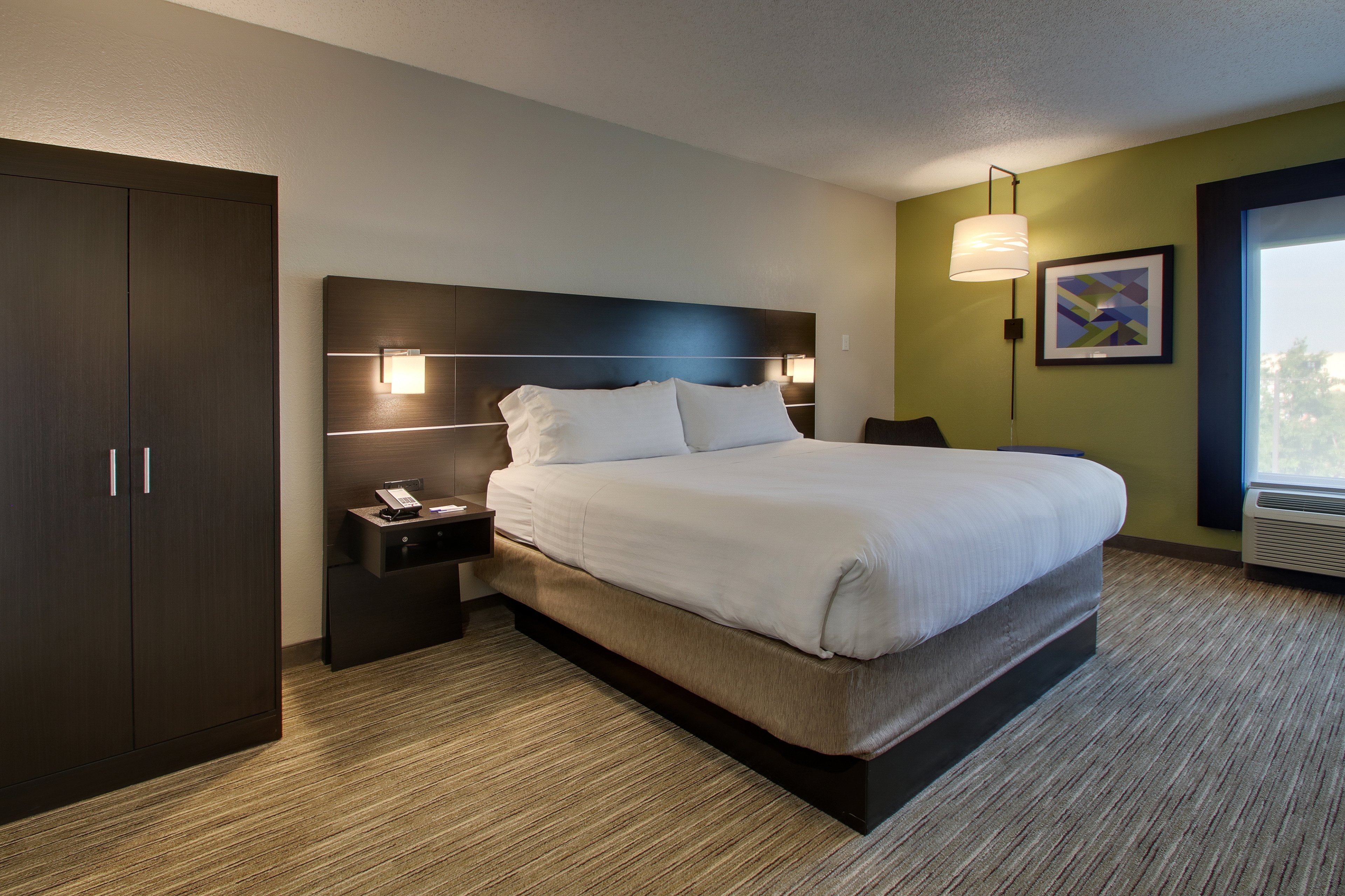 holiday inn express and suites lebanon by ihg