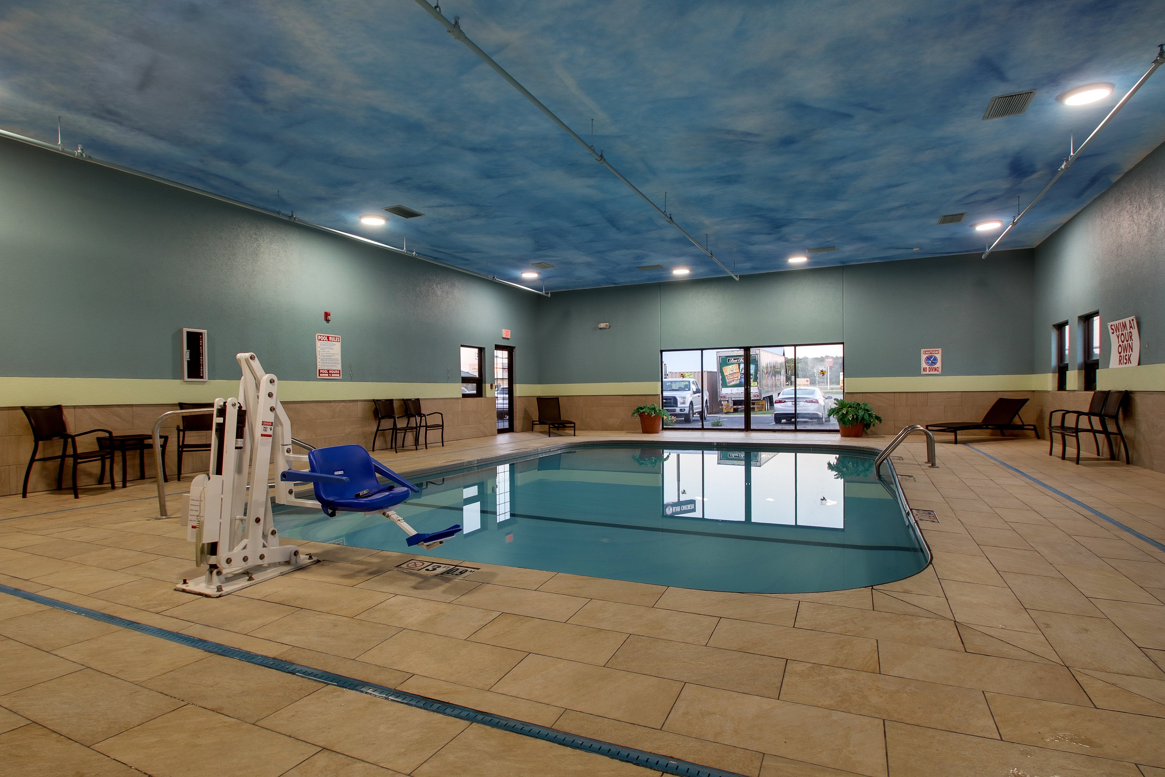 holiday inn express and suites lebanon by ihg