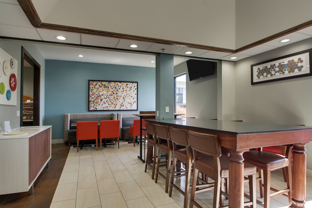 holiday inn express and suites lebanon by ihg