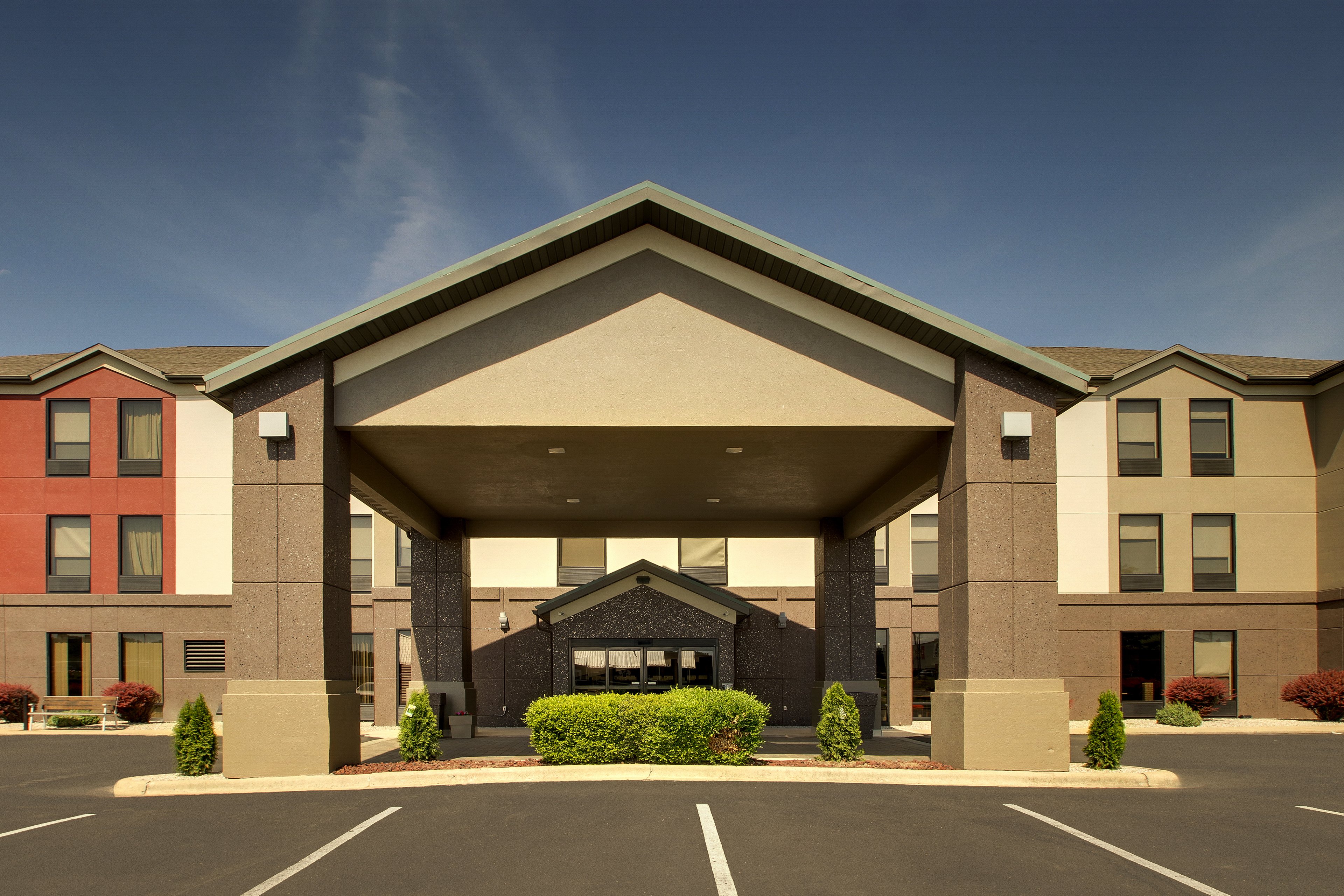 holiday inn express and suites lebanon by ihg