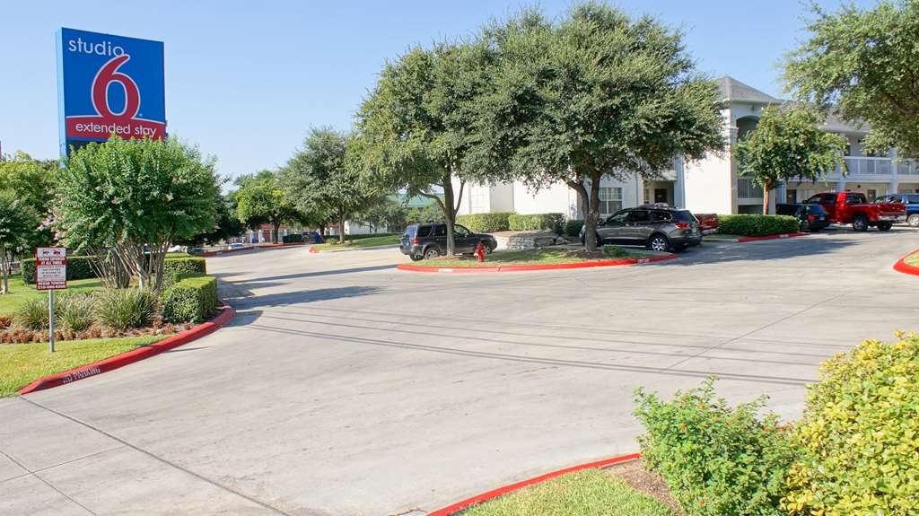 studio 6 san antonio tx six flags