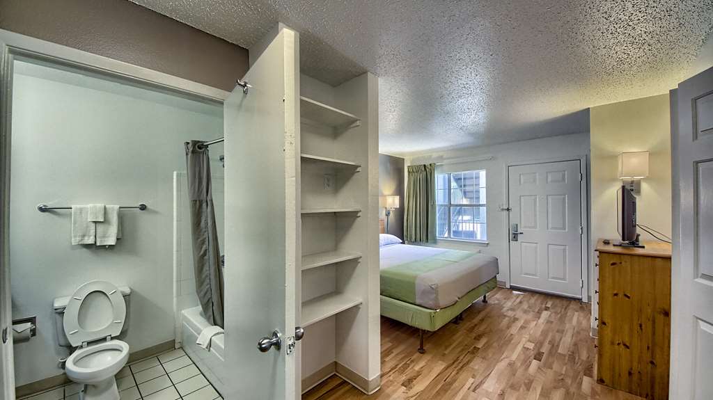 studio 6 san antonio tx six flags