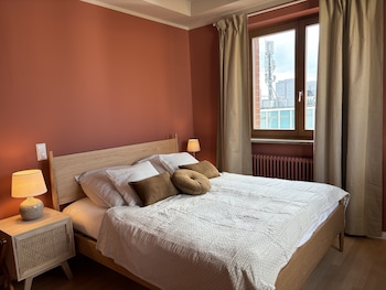 the charming by curt suites