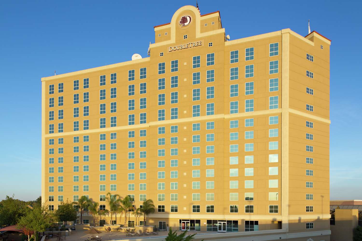 doubletree by hilton hotel modesto