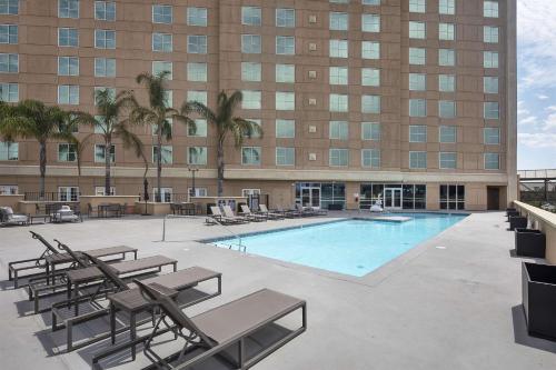 doubletree by hilton hotel modesto