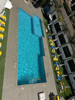 hotel zenith