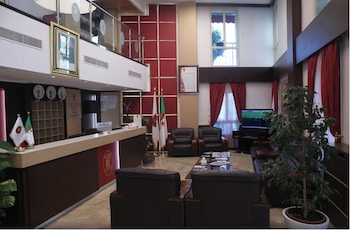 hotel st telemly