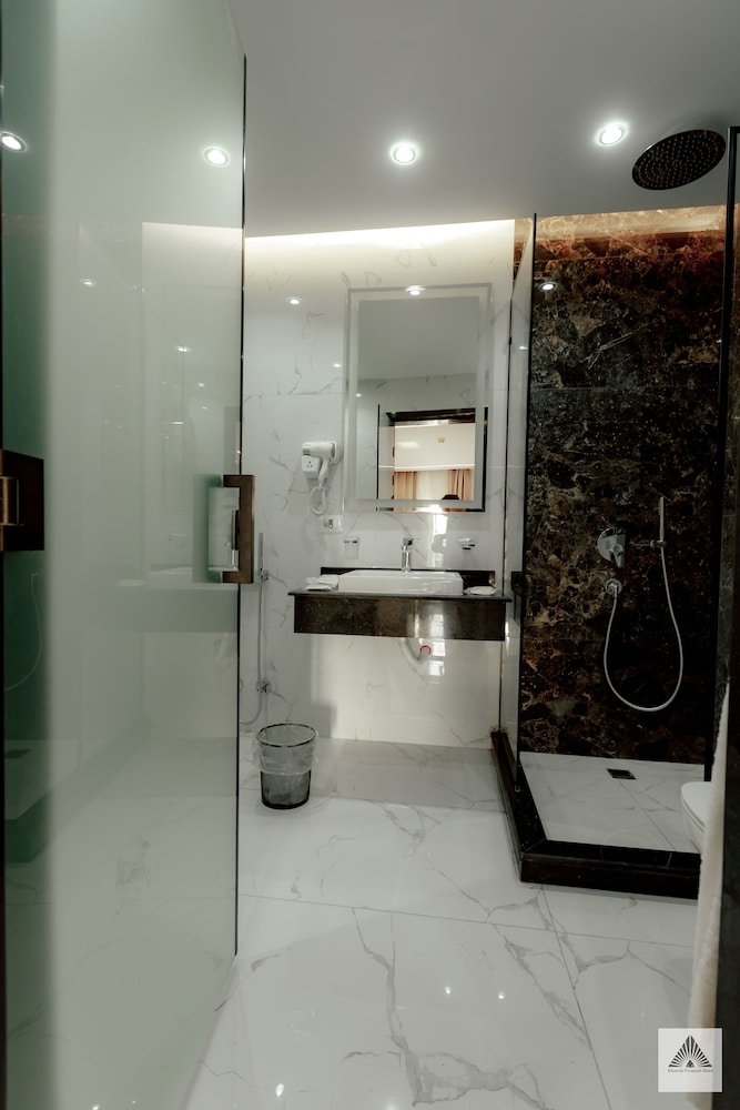 khattab pyramids hotel