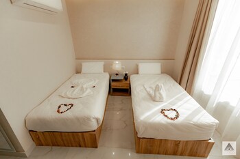 khattab pyramids hotel