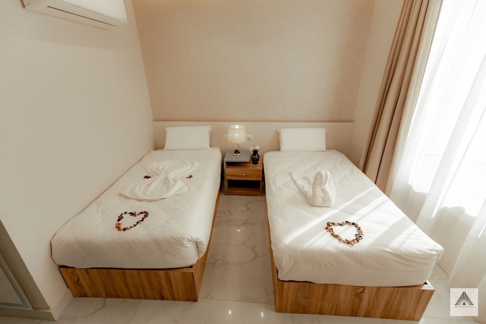 khattab pyramids hotel