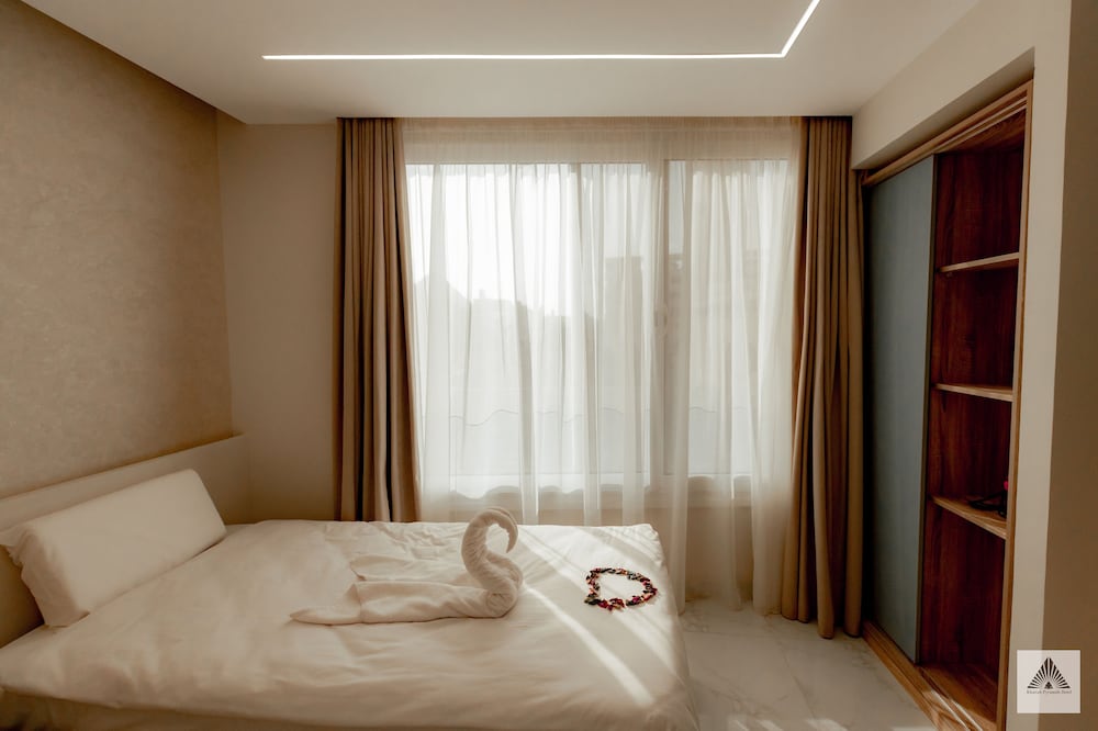 khattab pyramids hotel