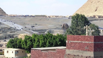 cairo pyramids view inn