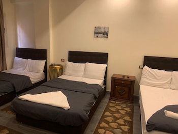 cairo pyramids view inn