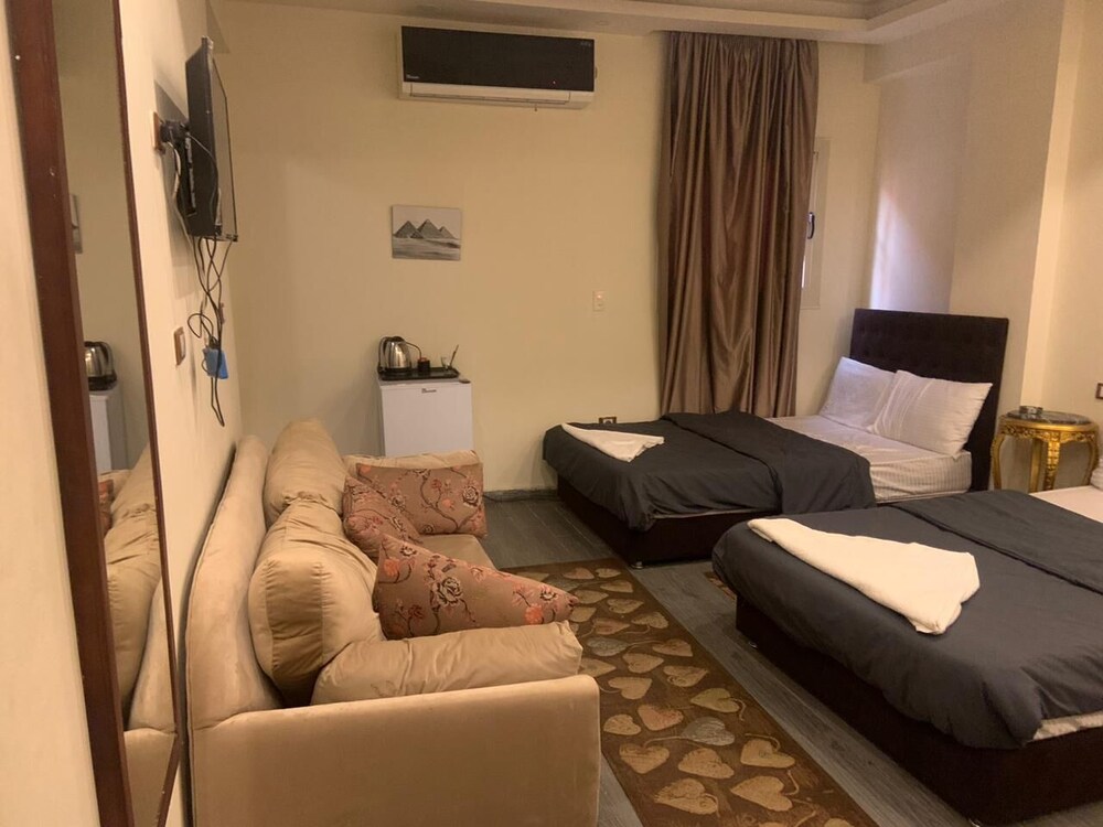 cairo pyramids view inn