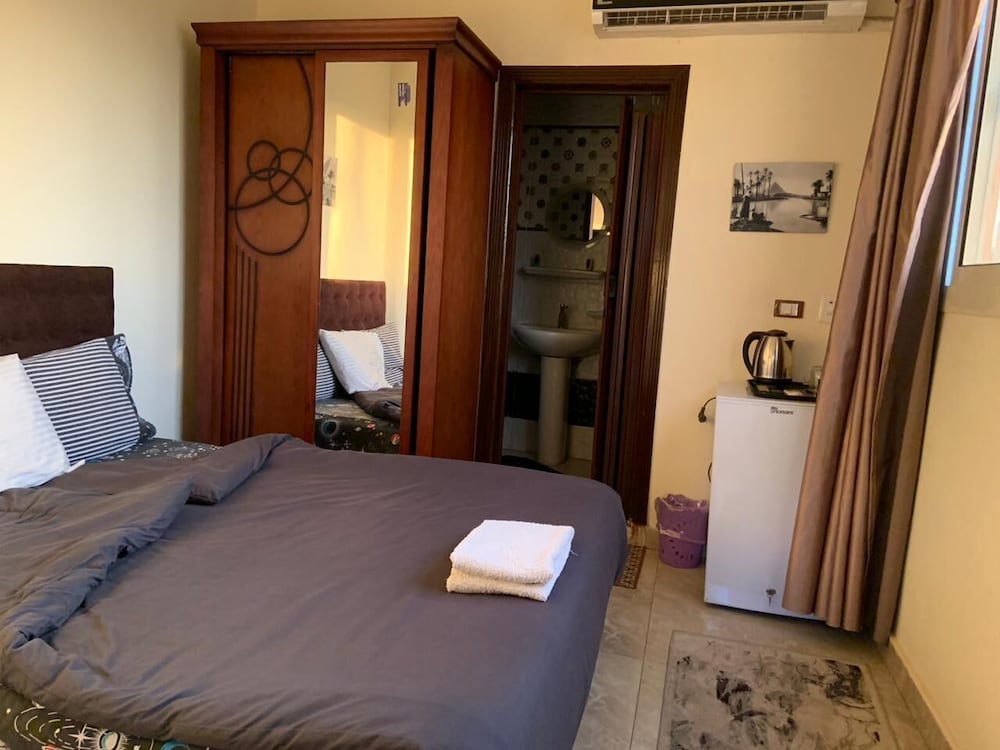 cairo pyramids view inn