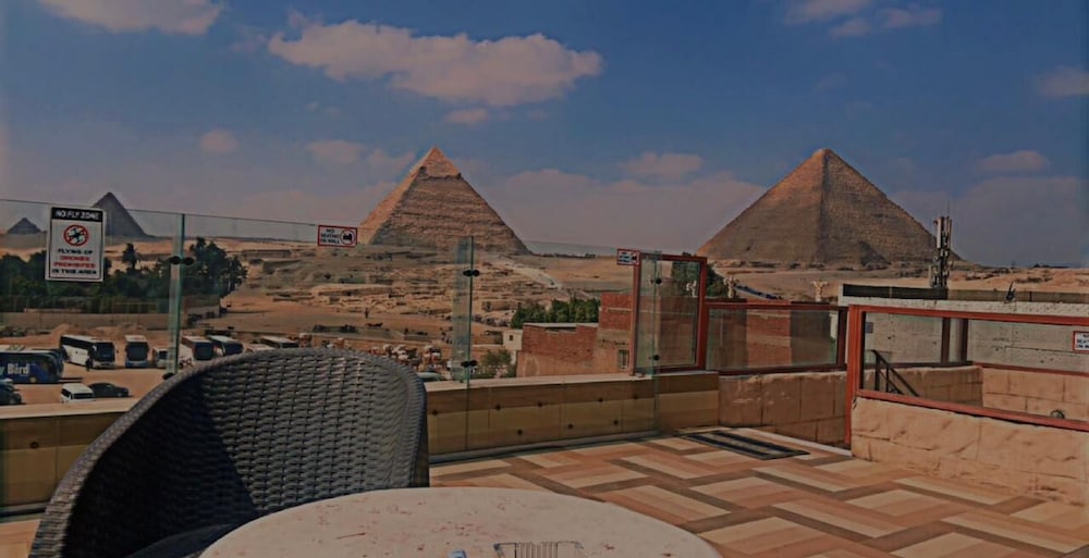 cairo pyramids view inn
