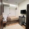 white pyramids inn