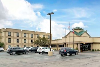 quality inn and suites