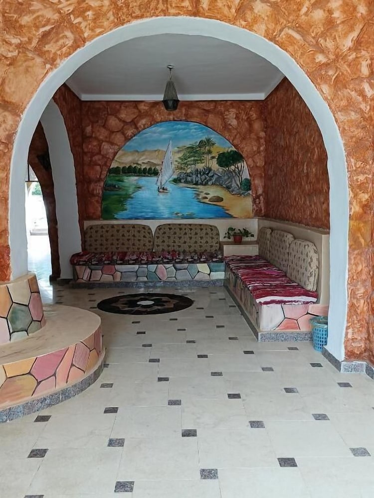 hllol hotel abu simbel