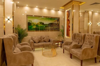 Badr Hotel Assiut,7 El-Helaly,3 star
