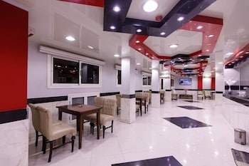 Badr Hotel Assiut,7 El-Helaly,3 star