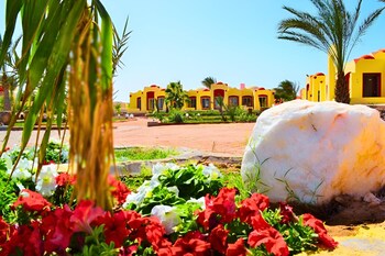 hostmark zabargad beach resort