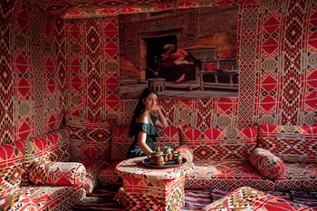 king of pharaohs pyramids view