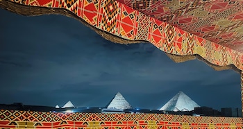 king of pharaohs pyramids view