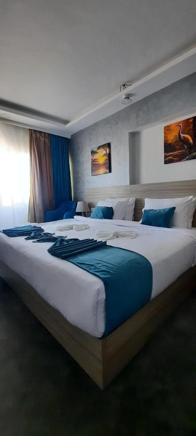mar charbel hotel cairo