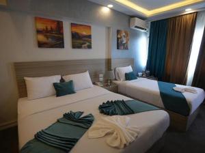 mar charbel hotel cairo