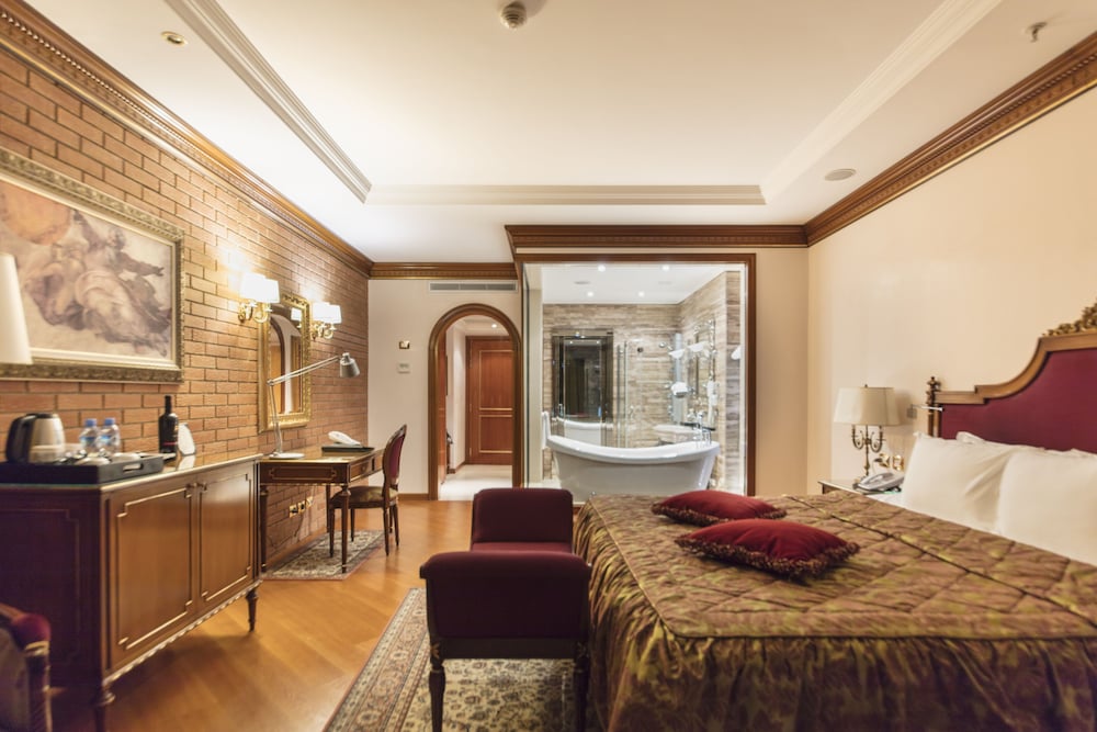 xheko imperial hotel