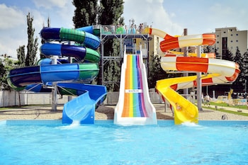 hunguest hotel flora