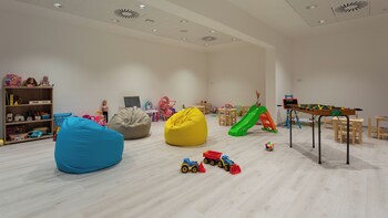 hunguest hotel flora