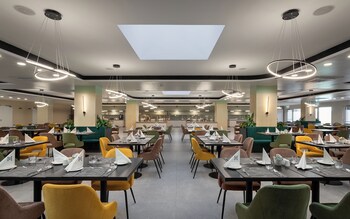 hunguest hotel flora