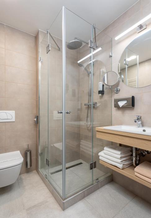 hunguest hotel flora